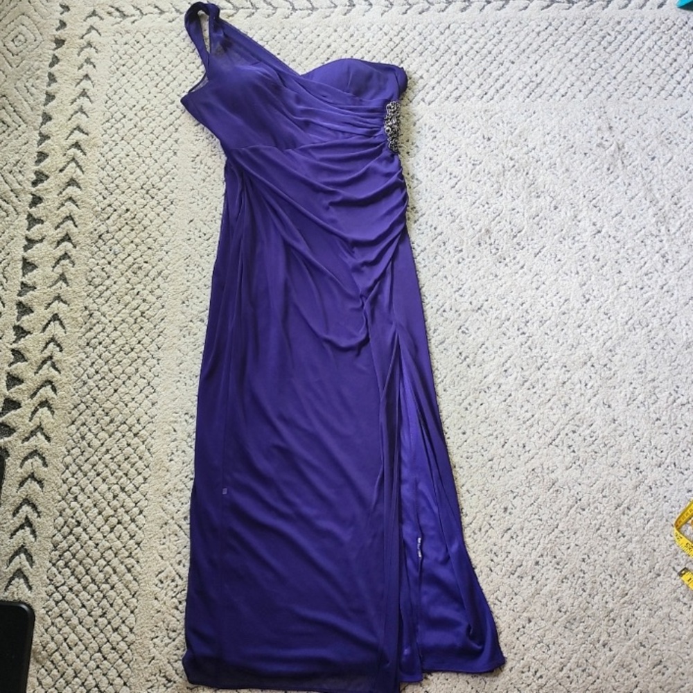 Onyx Nite Size 14 Purple Evening Gown - Picture 2 of 9